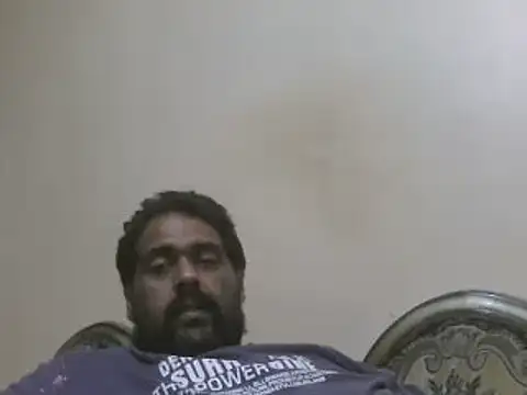 Snapshot of elpoop7305 chatting on 09/27/25, 10:37 elpoop7305 online show from 09/27/25, 10:37