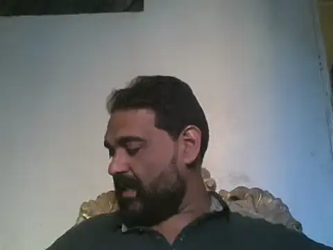 Snapshot of elpoop7305 chatting on 10/07/25, 02:47 elpoop7305 online show from 10/07/25, 02:47