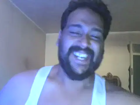 Snapshot of elpoop7305 chatting on 10/18/25, 08:26 elpoop7305 online show from 10/18/25, 08:26