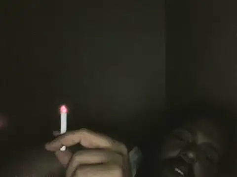 Snapshot of elpoop7305 chatting on 10/21/25, 11:38 elpoop7305 online show from 10/21/25, 11:38