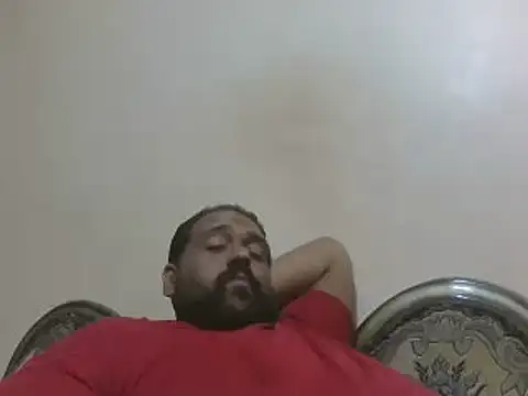 Snapshot of elpoop7305 chatting on 11/13/25, 11:03 elpoop7305 online show from 11/13/25, 11:03