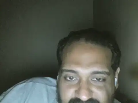 Snapshot of elpoop7305 chatting on 11/15/25, 12:30 elpoop7305 online show from 11/15/25, 12:30