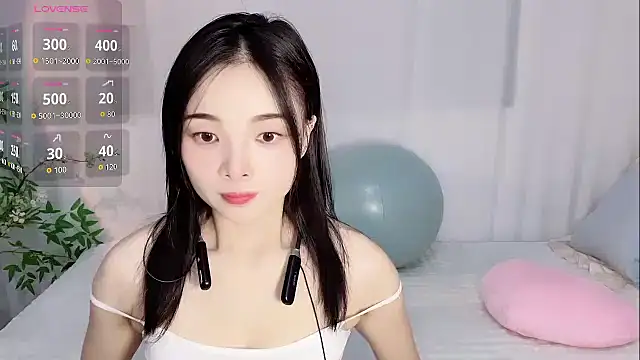 Snapshot of Tangbao-Baby chatting on 09/23/25, 10:40 Tangbao-Baby online show from 09/23/25, 10:40