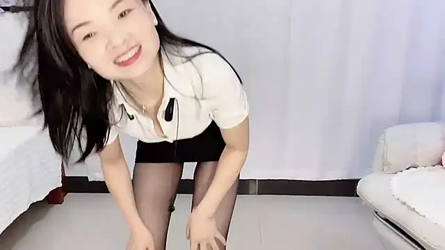 Snapshot of Tangbao-Baby chatting on 11/04/25, 01:16 Tangbao-Baby online show from 11/04/25, 01:16