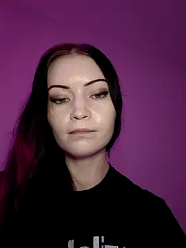 DragonFoxie online show from 10/30/25, 01:45