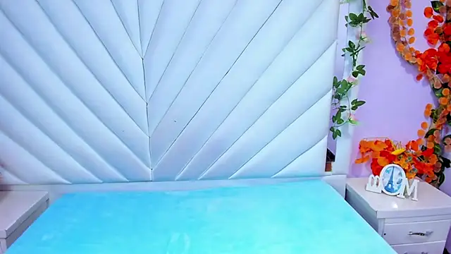  Luna Bennett online show from 10/14/25, 12:50