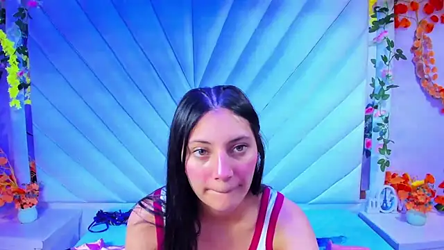  Luna Bennett online show from 11/07/25, 12:38