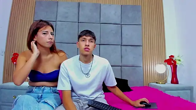 Snapshot of ChanellandMax chatting on 09/25/25, 12:53 ChanellandMax online show from 09/25/25, 12:53