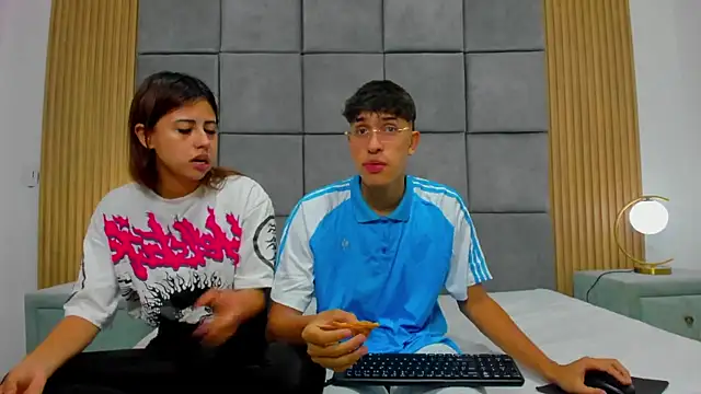 Snapshot of ChanellandMax chatting on 11/07/25, 01:00 ChanellandMax online show from 11/07/25, 01:00