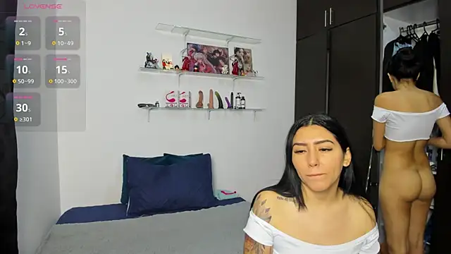 Snapshot of marianaandvalen chatting on 09/30/25, 11:04 marianaandvalen online show from 09/30/25, 11:04