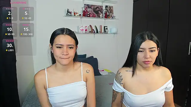 Snapshot of marianaandvalen chatting on 11/05/25, 11:21 marianaandvalen online show from 11/05/25, 11:21