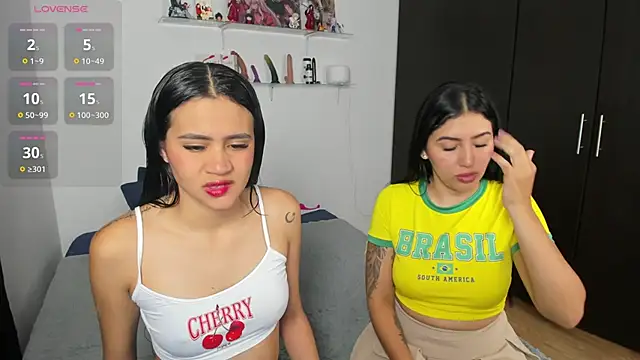 Snapshot of marianaandvalen chatting on 11/13/25, 11:20 marianaandvalen online show from 11/13/25, 11:20