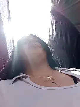 megan fox5 online show from 10/10/25, 05:34