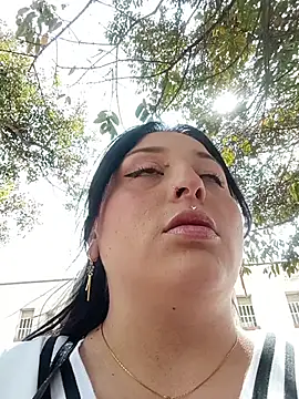 megan fox5 online show from 10/23/25, 07:01