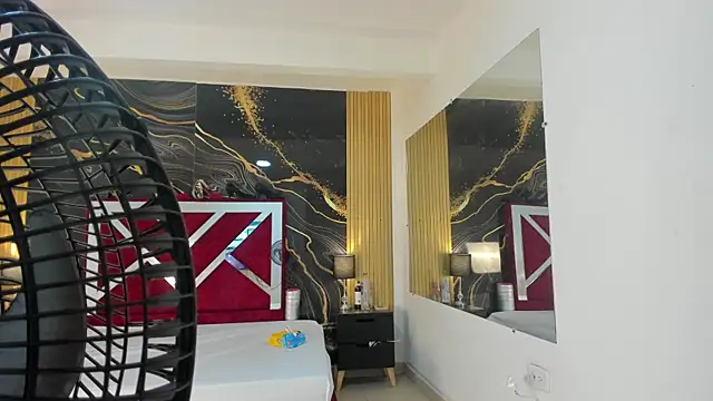 VioletRose as online show from 10/30/25, 07:14