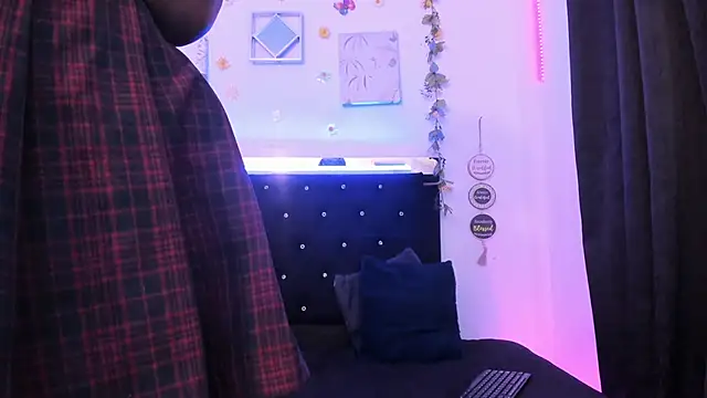 AkariRosetti online show from 09/17/25, 03:35