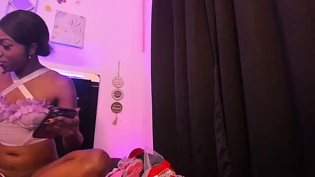 AkariRosetti online show from 10/24/25, 05:26