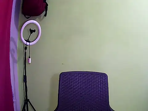 Snapshot of anapaulaa chatting on 10/26/25, 11:49 anapaulaa online show from 10/26/25, 11:49