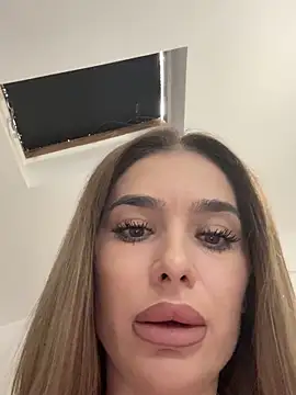 KaseyQuinn  online show from 10/11/25, 09:52