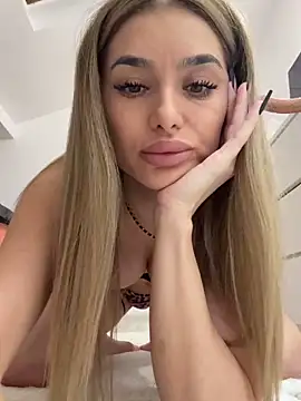 KaseyQuinn  online show from 10/29/25, 09:00