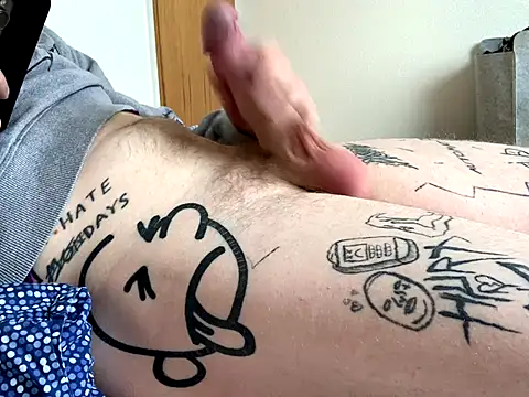 Snapshot of felicks1 chatting on 09/29/25, 12:43 felicks1 online show from 09/29/25, 12:43