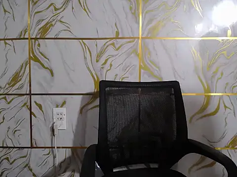 Lyzizi lovely09 online show from 11/08/25, 03:23