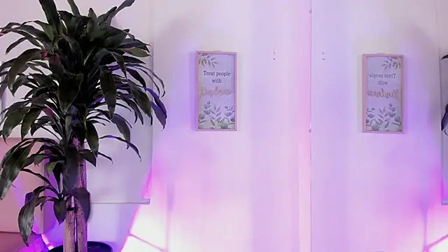 Snapshot of Yumii_sweetgirl chatting on 10/02/25, 01:29 Yumii sweetgirl online show from 10/02/25, 01:29