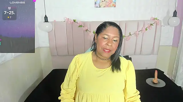 mya blaze online show from 11/08/25, 12:49