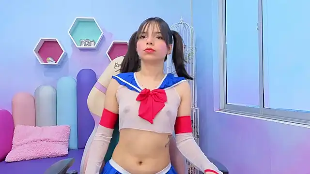 Issa Skinny  online show from 10/18/25, 11:44