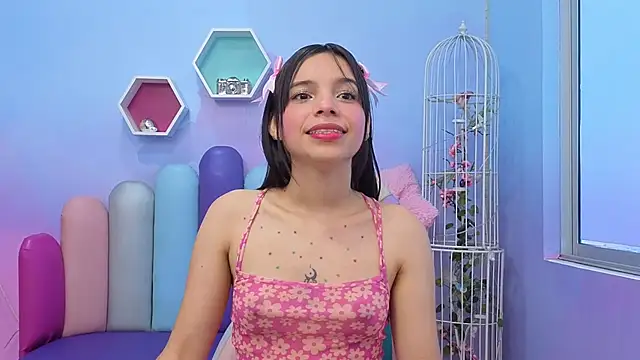 Issa Skinny  online show from 10/30/25, 11:44