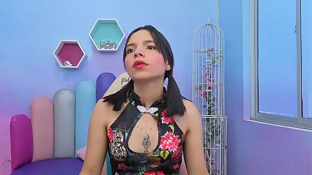 Issa Skinny  online show from 11/02/25, 11:56