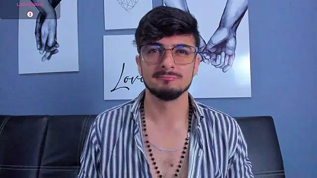 AaronFuentes7 online show from 09/10/25, 05:46