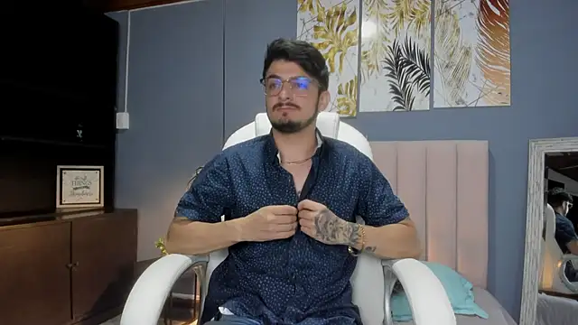AaronFuentes7 online show from 09/18/25, 06:10