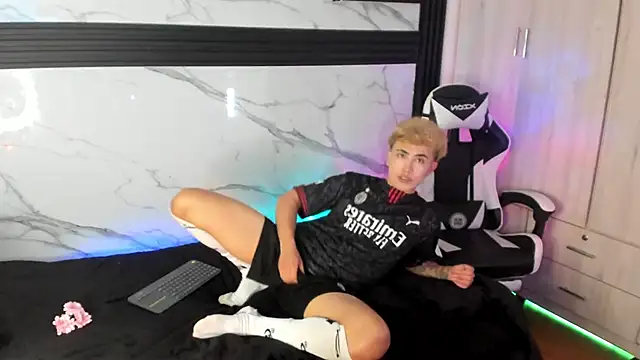 Saimonvela online show from 11/05/25, 01:38