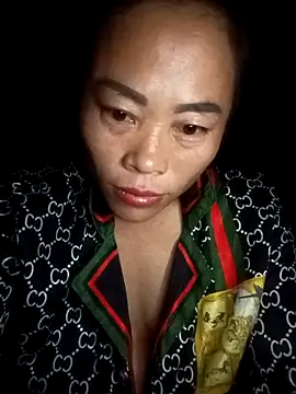 CoMay003 online show from 10/31/25, 08:32