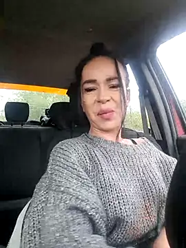 Snapshot of Rosaliemilaxxx chatting on 10/04/25, 02:48 Rosaliemilaxxx online show from 10/04/25, 02:48