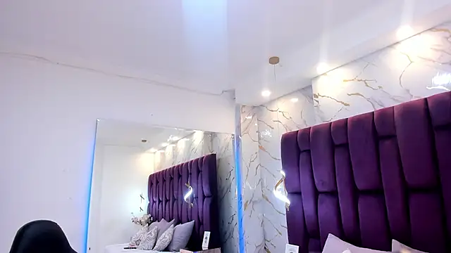 cloe spencerr online show from 11/06/25, 06:31