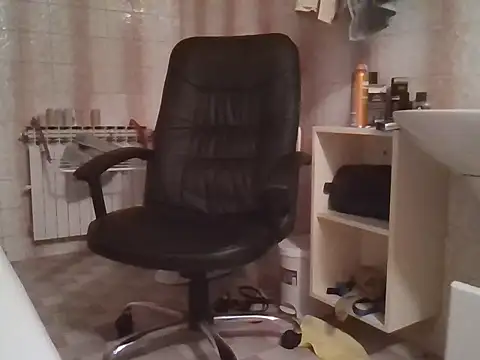 Snapshot of bdsmfreaks12 chatting on 11/13/25, 03:55 bdsmfreaks12 online show from 11/13/25, 03:55