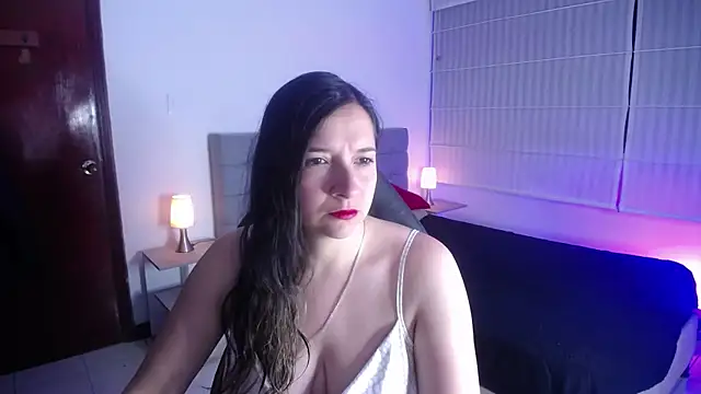 Agatha bellucci  online show from 10/27/25, 01:15