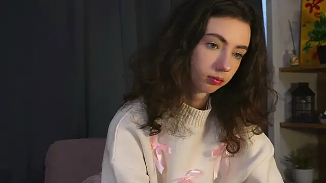 DeneenTurja online show from 10/09/25, 10:13