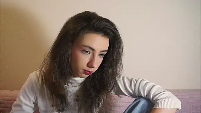 DeneenTurja online show from 10/27/25, 10:41