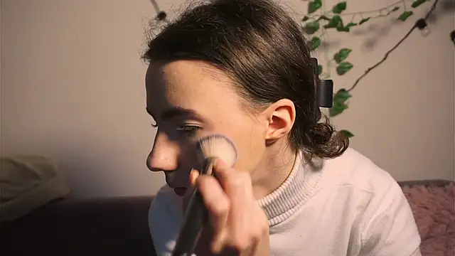 DeneenTurja online show from 11/20/25, 09:42