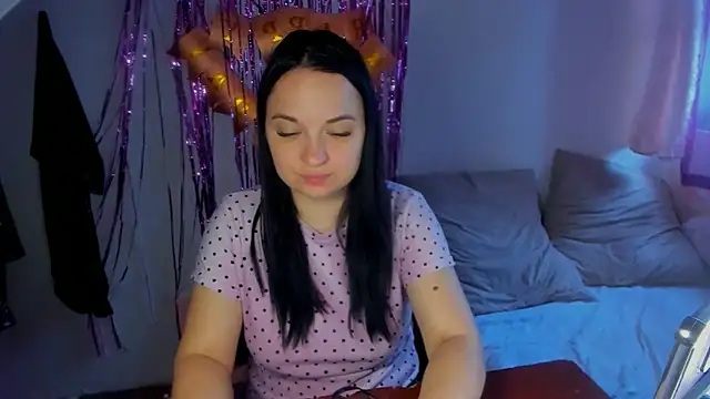 VoxxAura online show from 09/28/25, 07:14