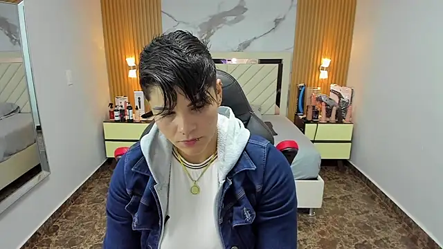 KAROLLJONES1 online show from 10/15/25, 07:58