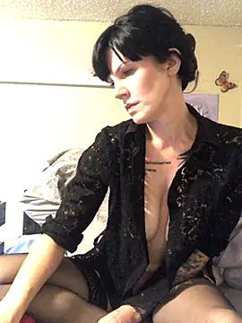 mzz lillypillxoxo online show from 10/11/25, 02:59