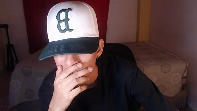 sung yol online show from 10/31/25, 08:43