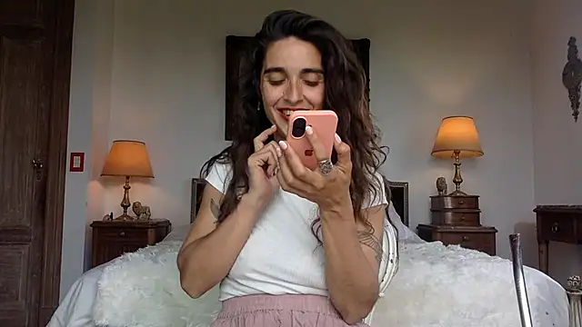 Snapshot of venuslibre chatting on 10/05/25, 03:43 venuslibre online show from 10/05/25, 03:43