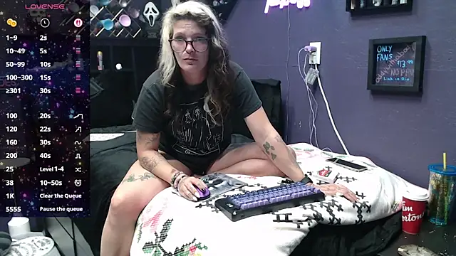 oddywithabody online show from 11/02/25, 07:55