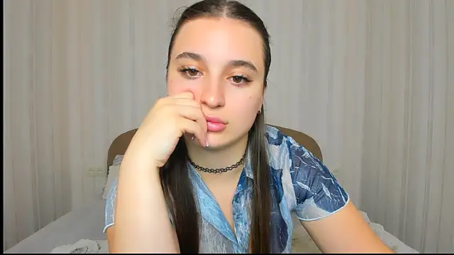 Daria de luxe online show from 11/17/25, 07:47