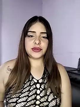 Nahomy cm online show from 10/01/25, 08:04